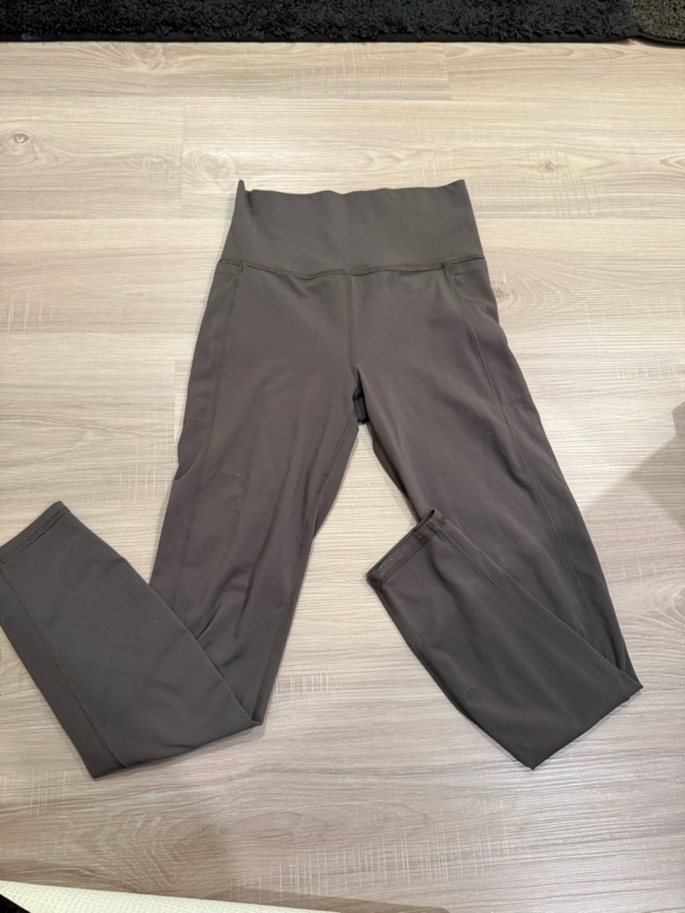 Vuori leggings olive green
